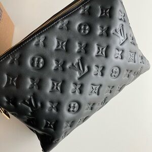 TAKING OFFERS Leather bag purse